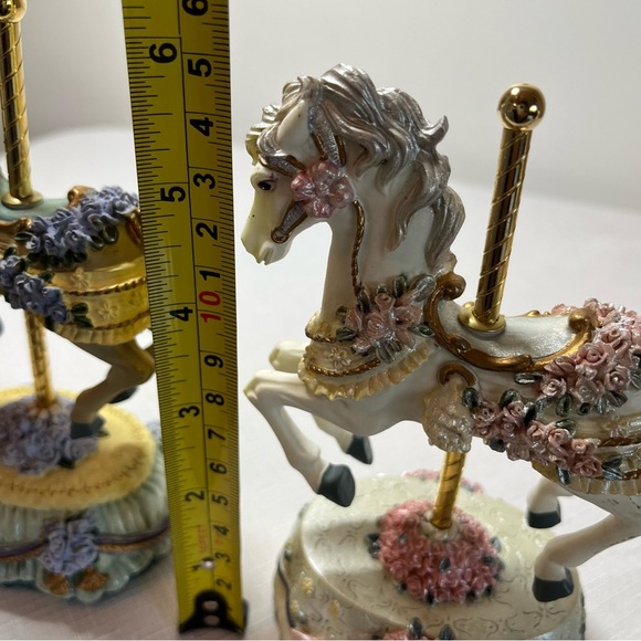 Heritage House Carousel Horse Figurines. Collectible. - Picture 5 of 8